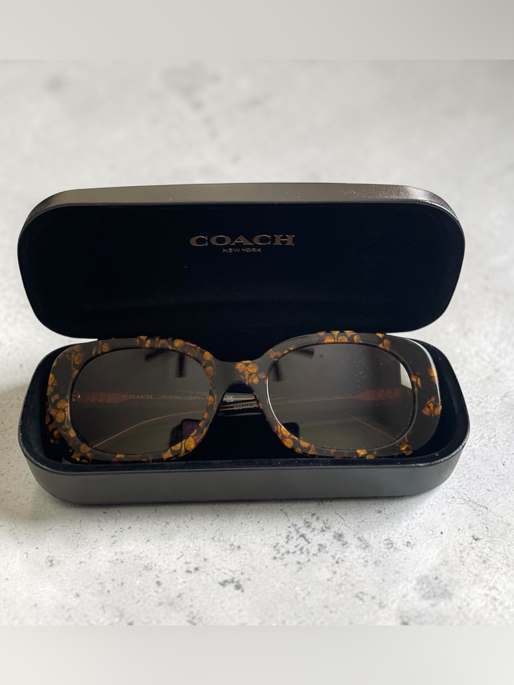 Coach HC 8358U (CD471) Women's Pearlized Tortoise Sunglasses & Case